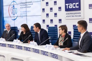 V-Moloko_forum_press_TASS-45